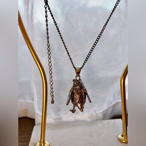 Silver STAR WARS Porg Figure Necklace Gemstone Eyes. Adjustable Length Necklace - Picture 6 of 8